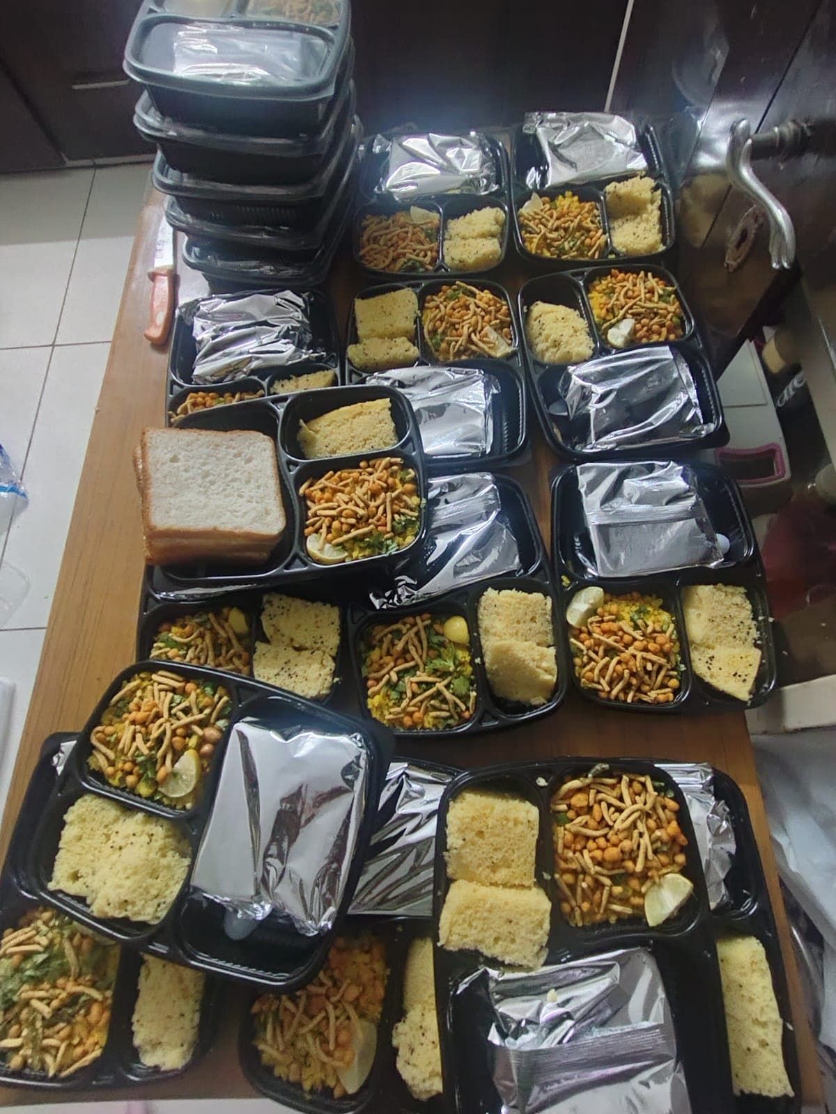 Food Kashti – delicious vegetarian spread